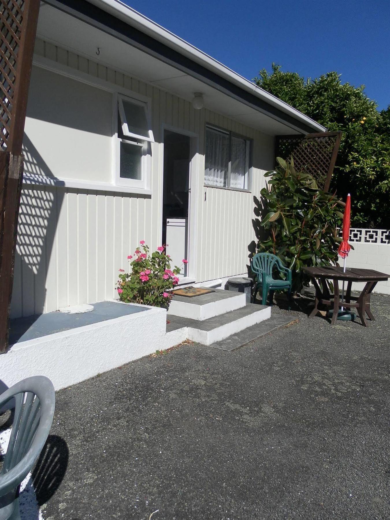 Beachside Sunnyvale Motel Picton Exteriér fotografie