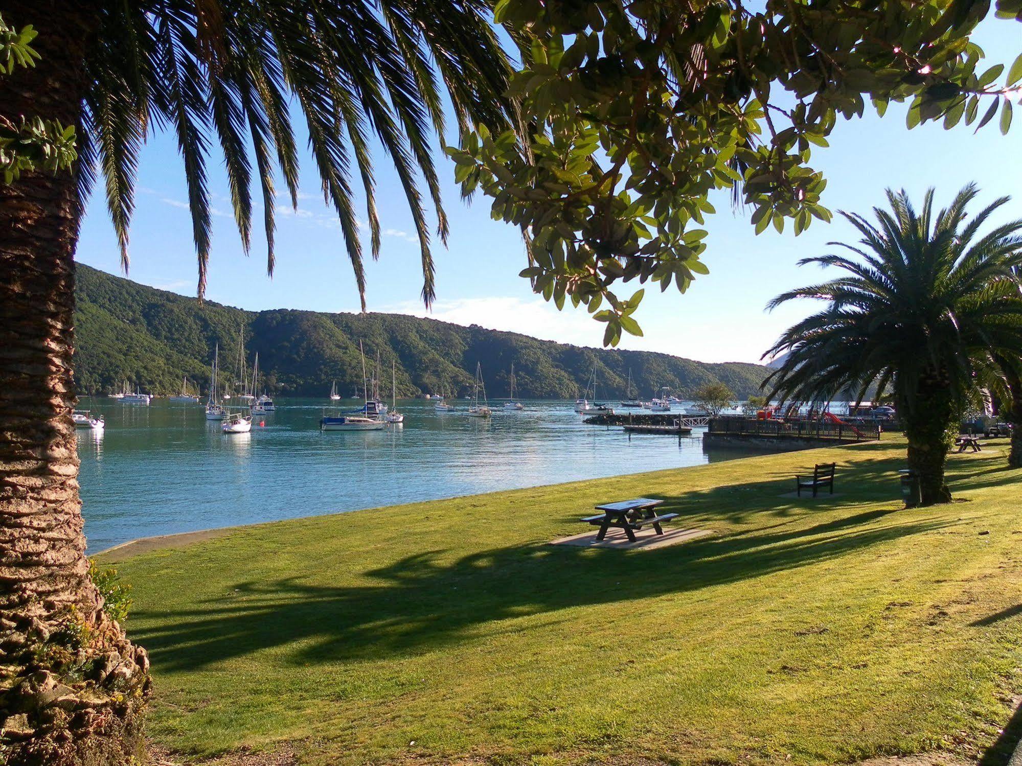 Beachside Sunnyvale Motel Picton Exteriér fotografie