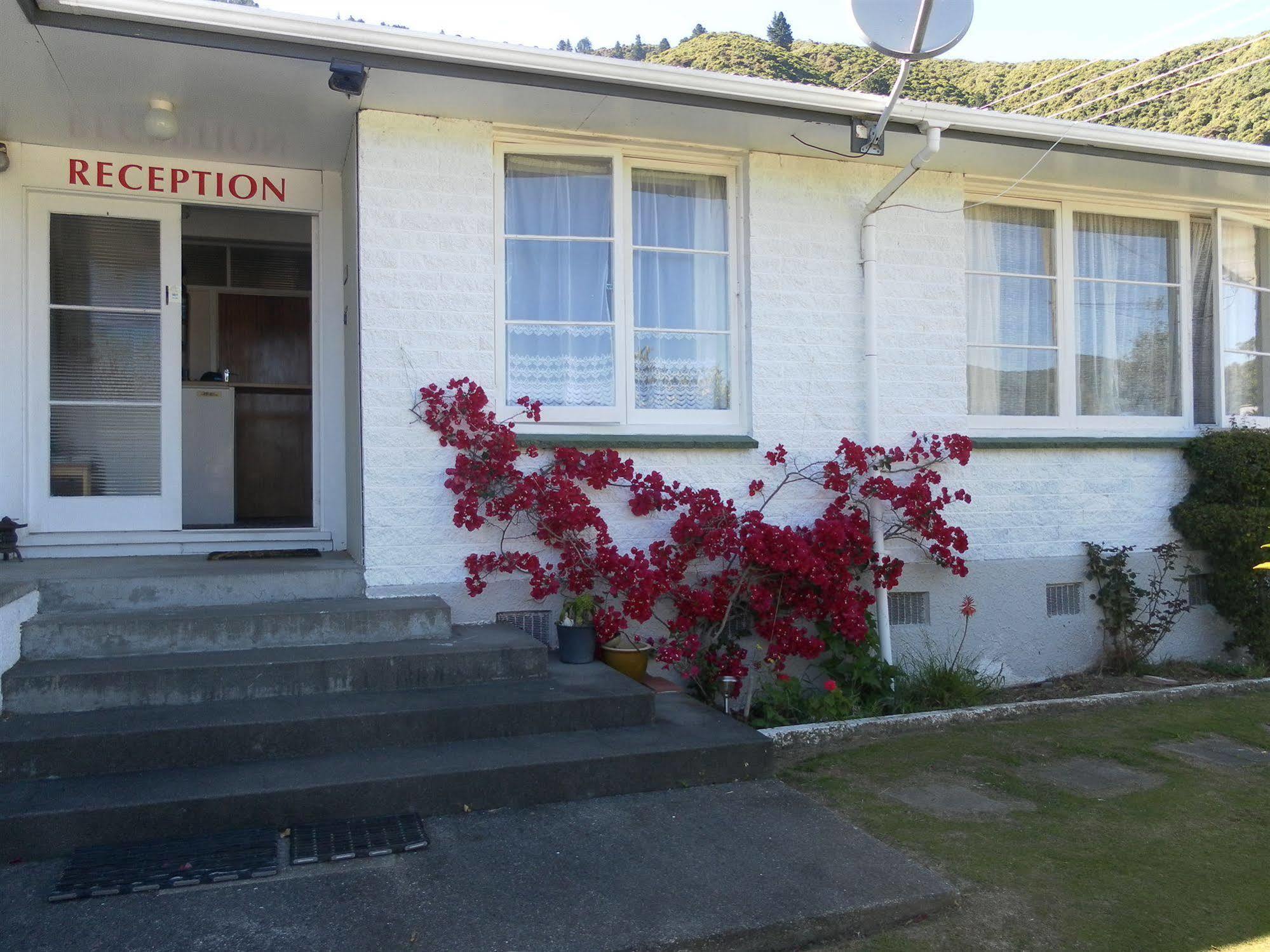 Beachside Sunnyvale Motel Picton Exteriér fotografie